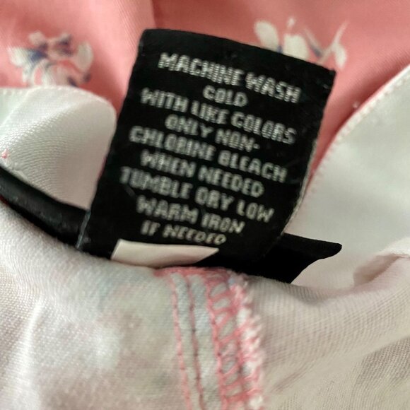 Lane Bryant Pink Floral Shorts with 5 inch inseam Women's Size 24 - Picture 7 of 8